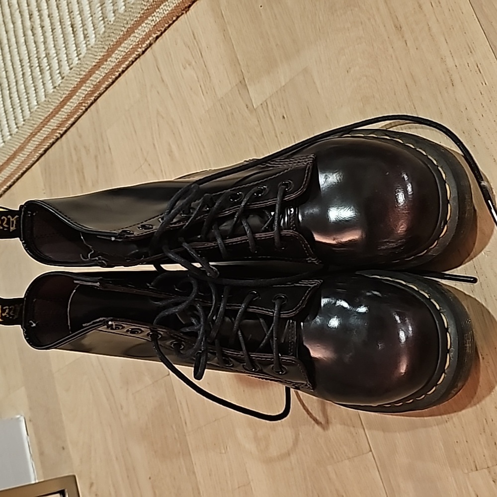 Dr. Martens original lace up boot